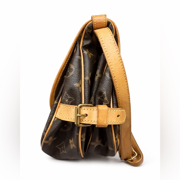 Louis Vuitton Monogram Cartouchière MM Crossbody Bag - Picture 6 of 8